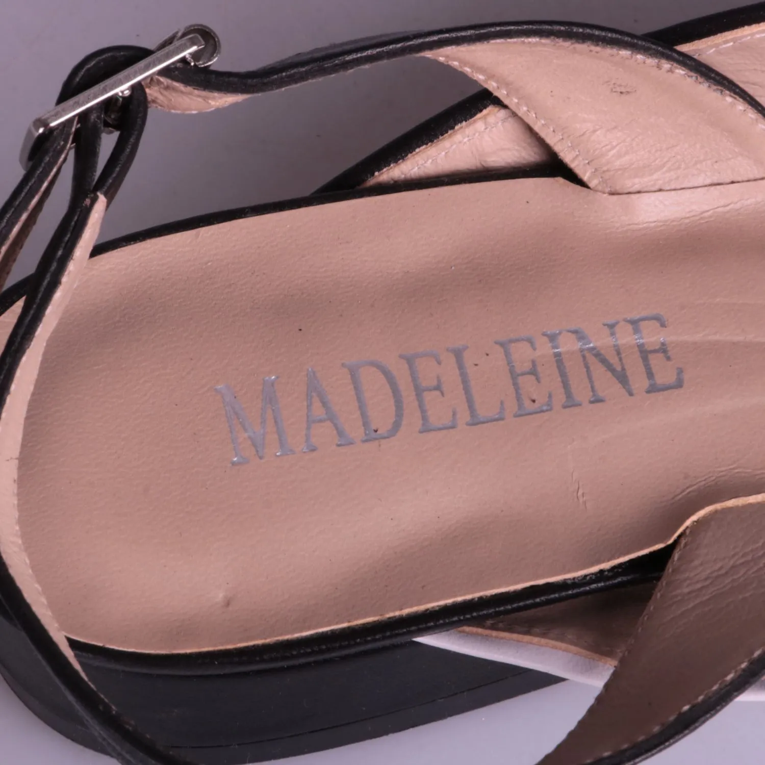 туфли Madeleine